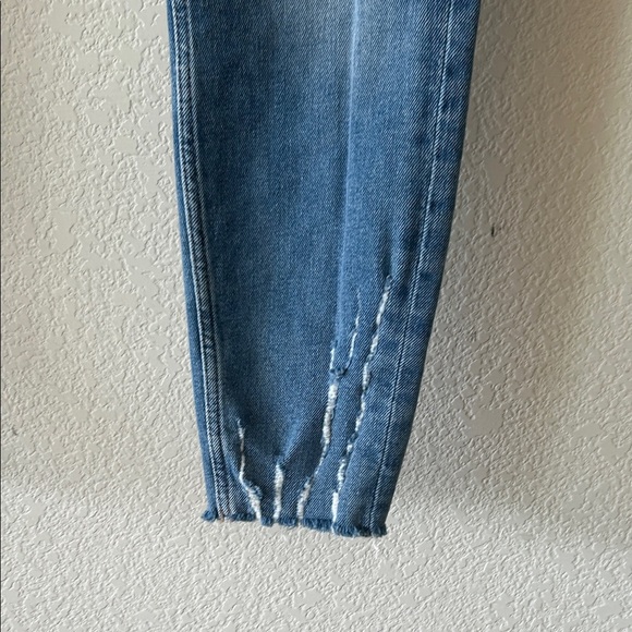 Zara Blue Skinny Jeans with Floral Embroidery sz 06 - Picture 4 of 9